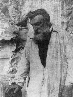 Auguste Rodin dans son atelier
